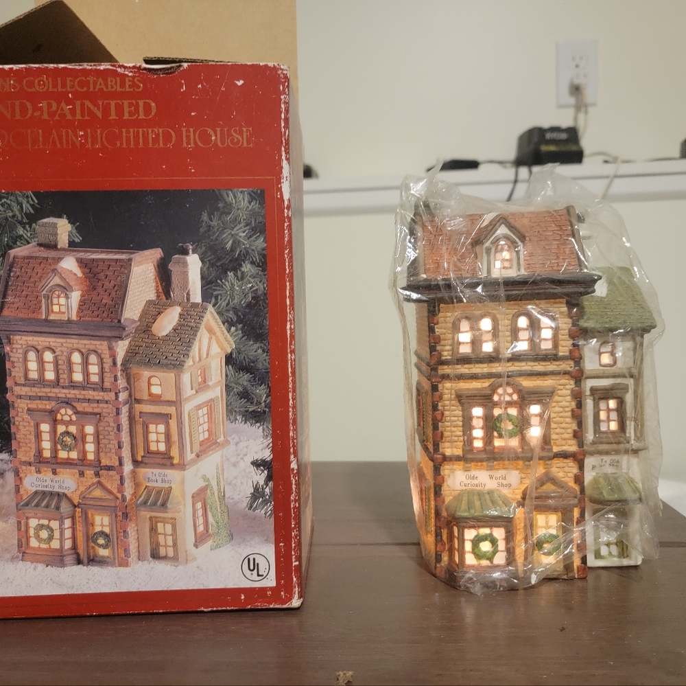 Dickens Collectibles Hand Painted Lighted Houses